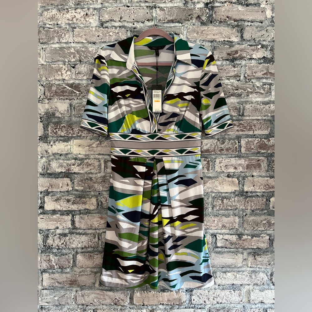 BCBG dress in gorgeous vibrant colors & pattern smoke & pet free home NWT🌸🎉